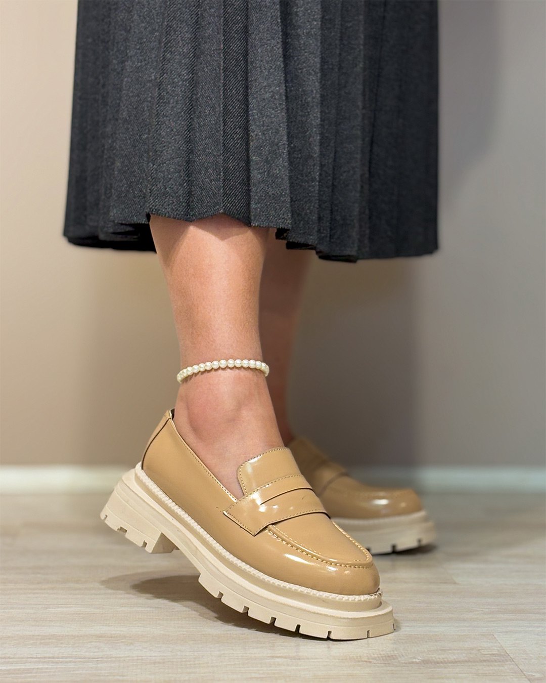 لوفر لژدار لبخند