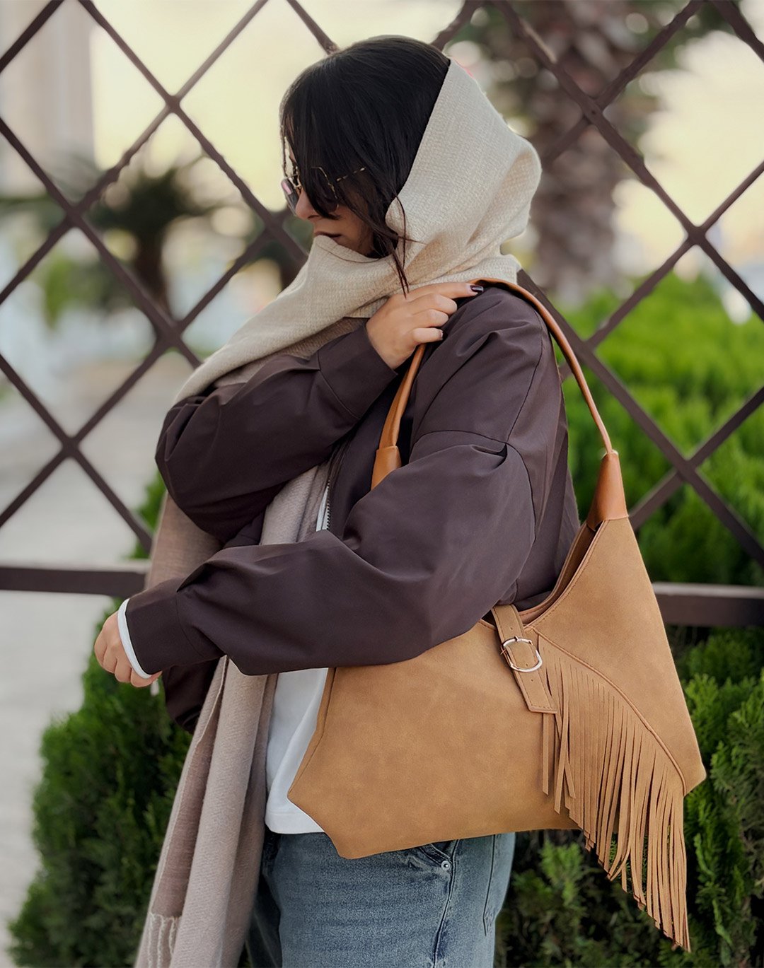 119259 زنانه ریش ریش