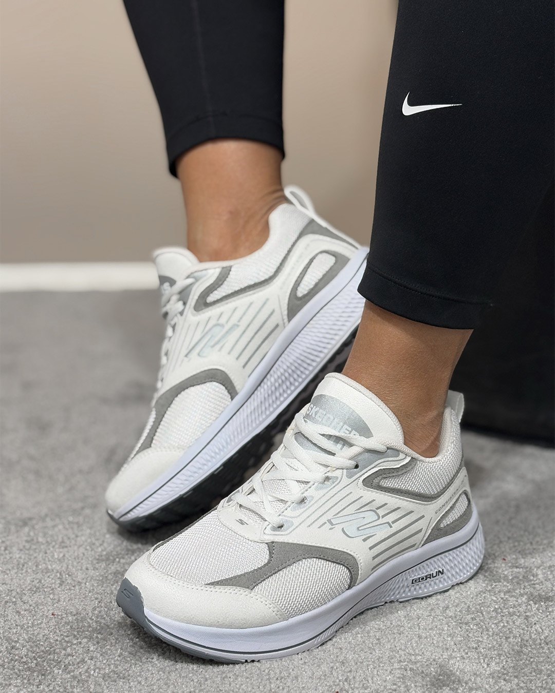 اسکیچرز گوران 246