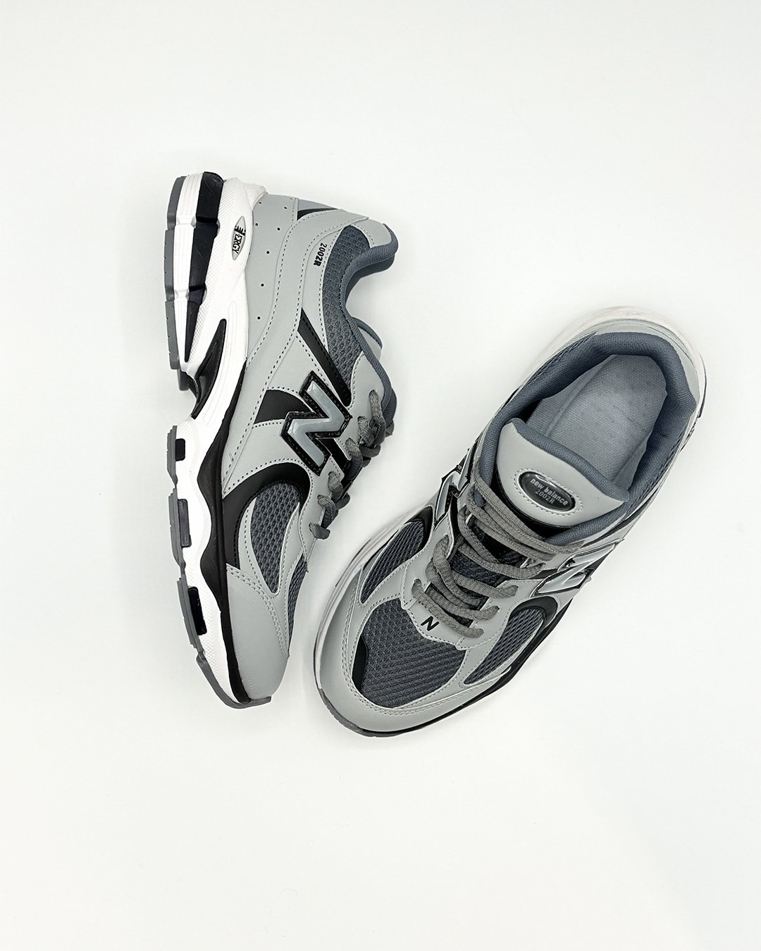 نیوبالانس 2002 R