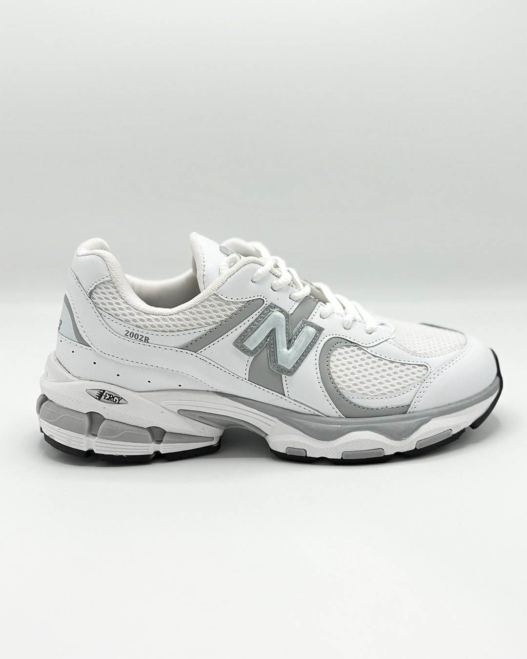 نیوبالانس 2002 R