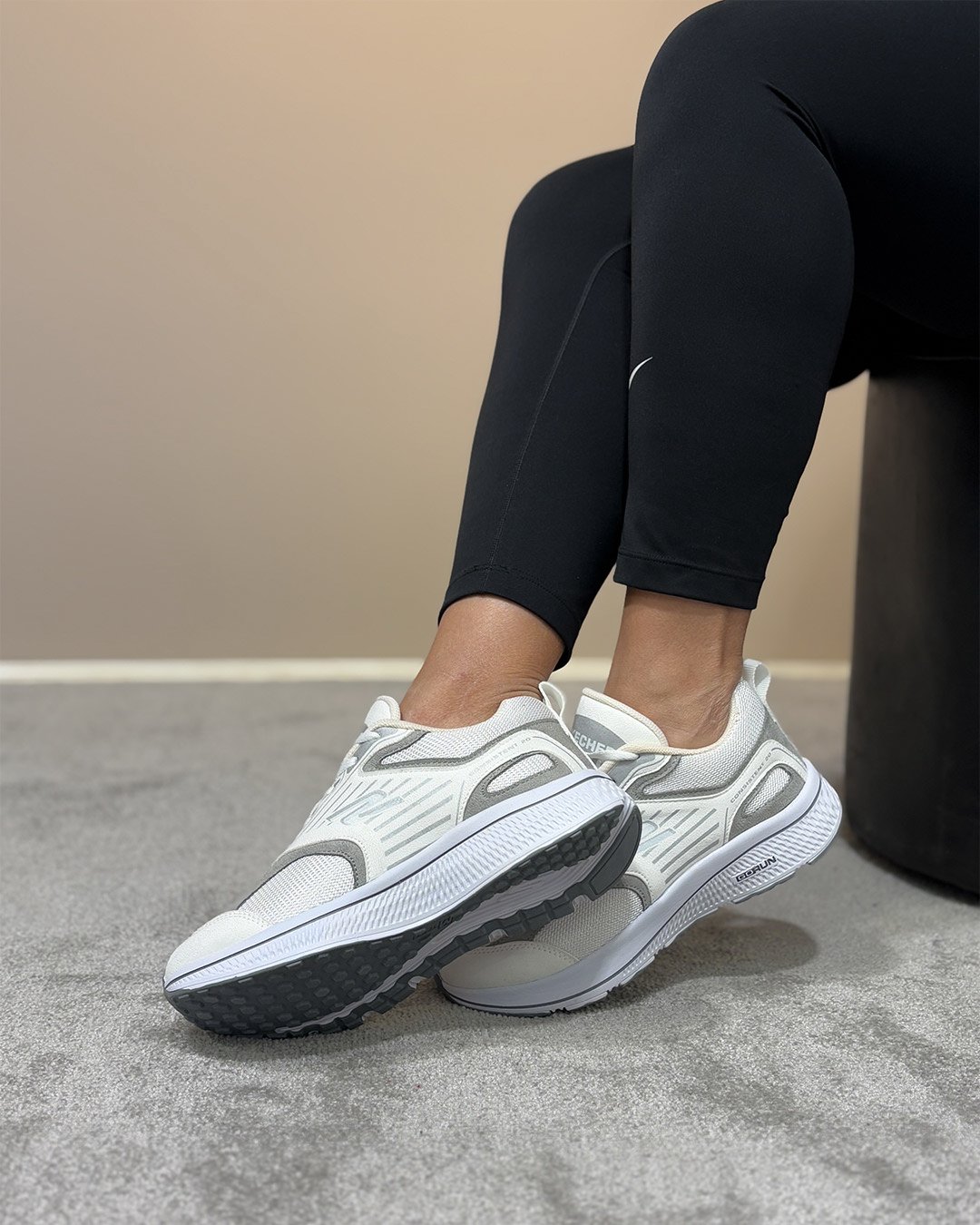 اسکیچرز گوران 246