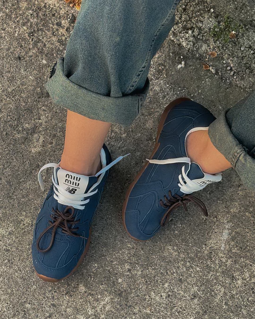 کتونی میومیو نیوبالانس