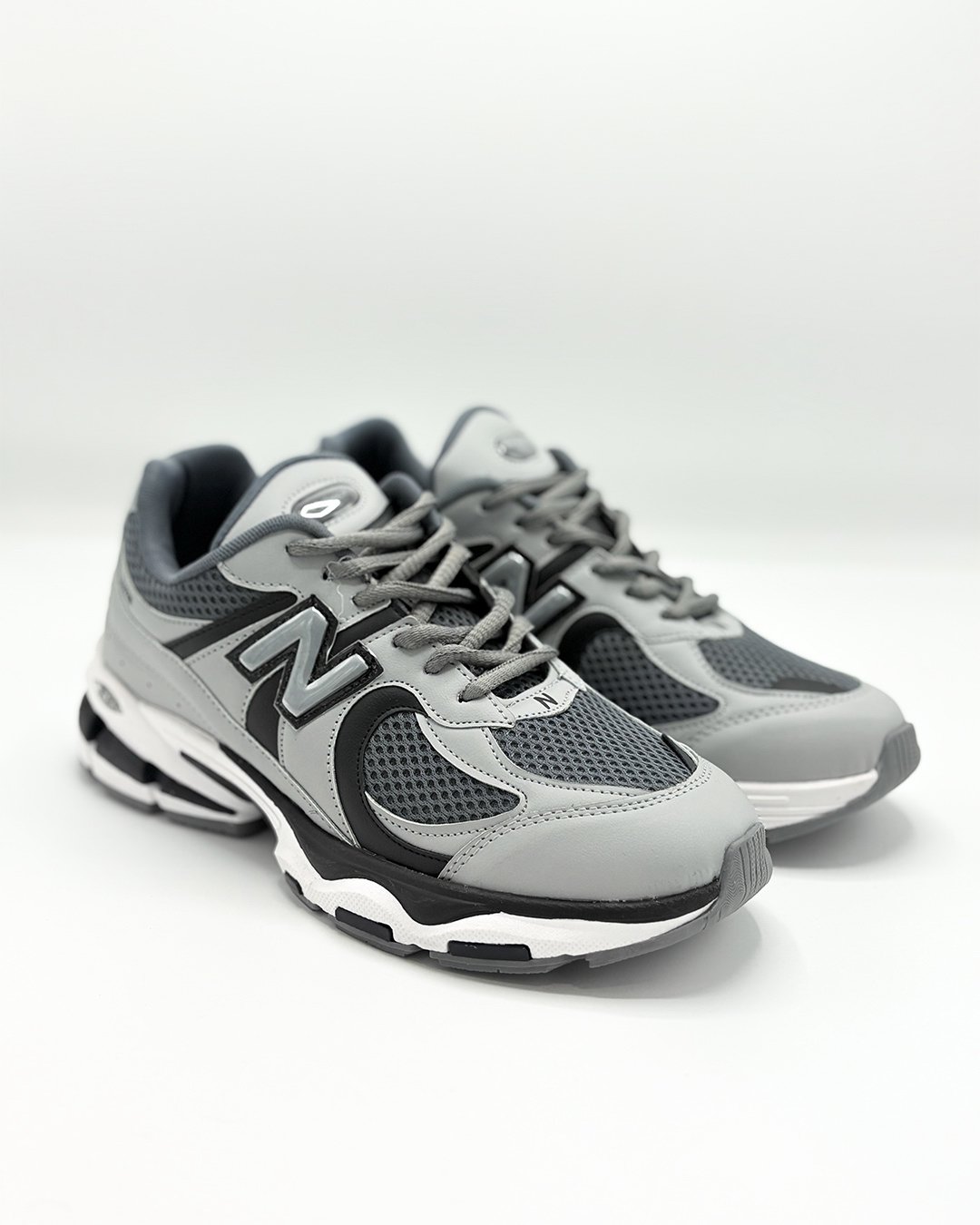 نیوبالانس 2002 R