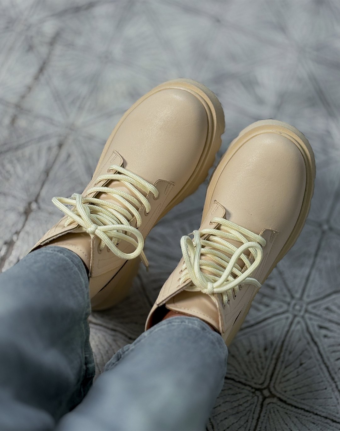 نیم بوت نورا بندی