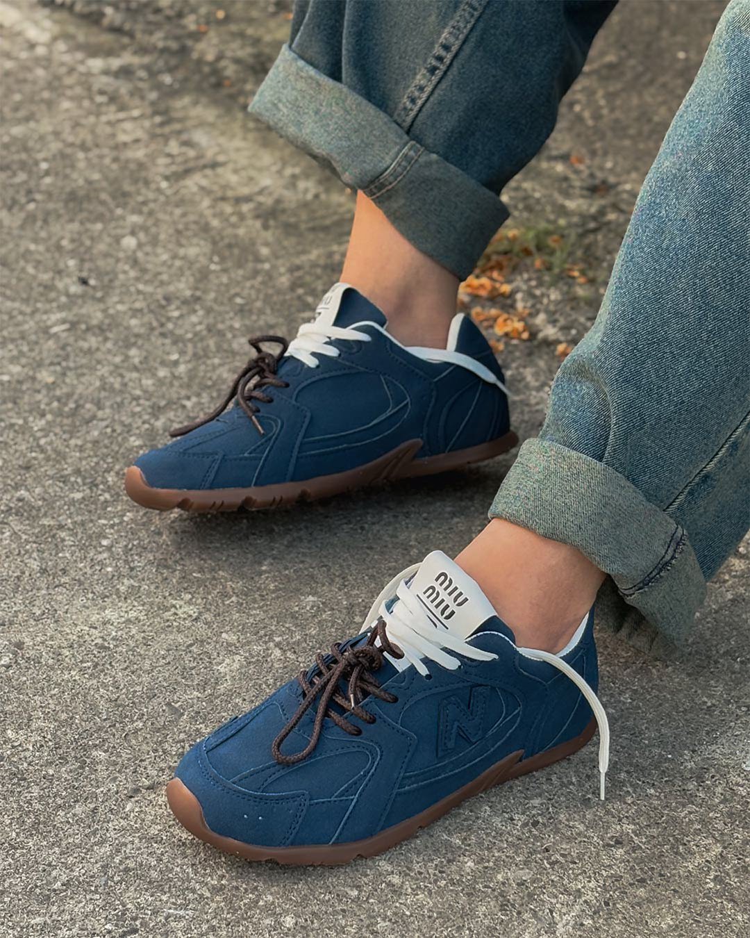 کتونی میومیو نیوبالانس