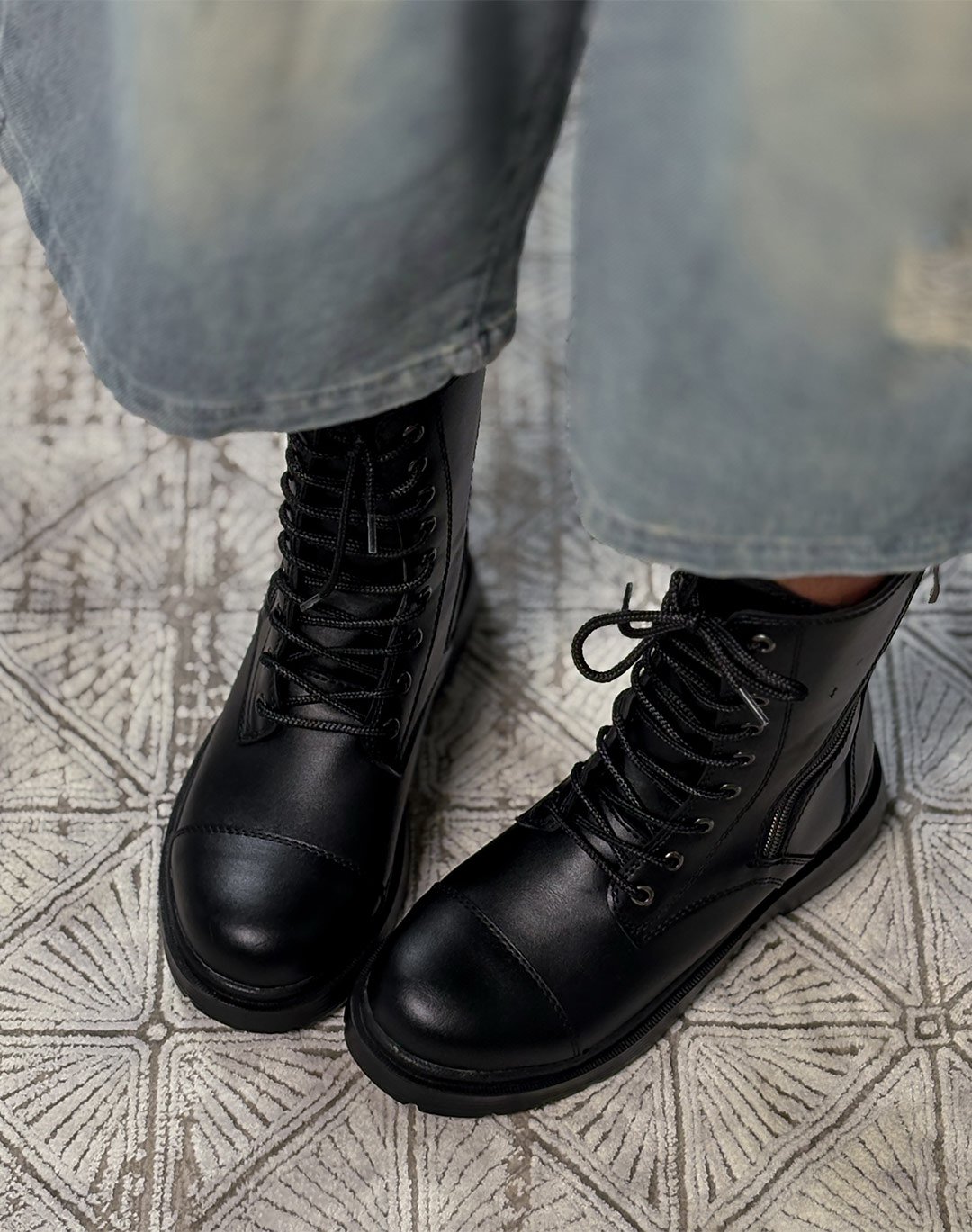 نیم بوت برت زیپ کج