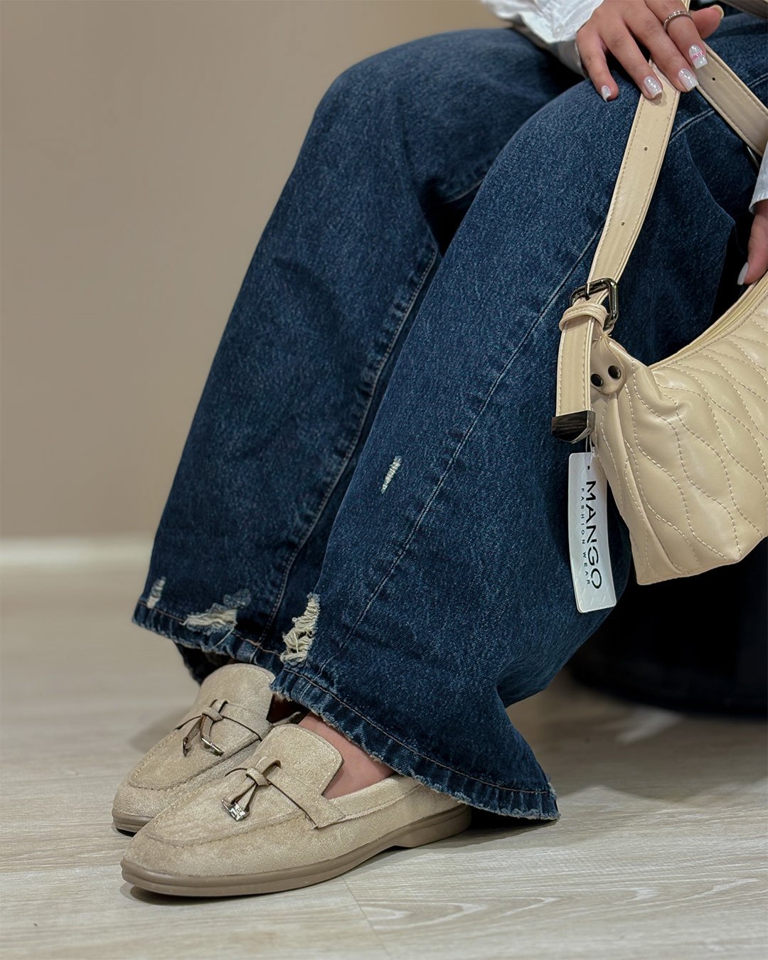 کالج منگوله سوییت