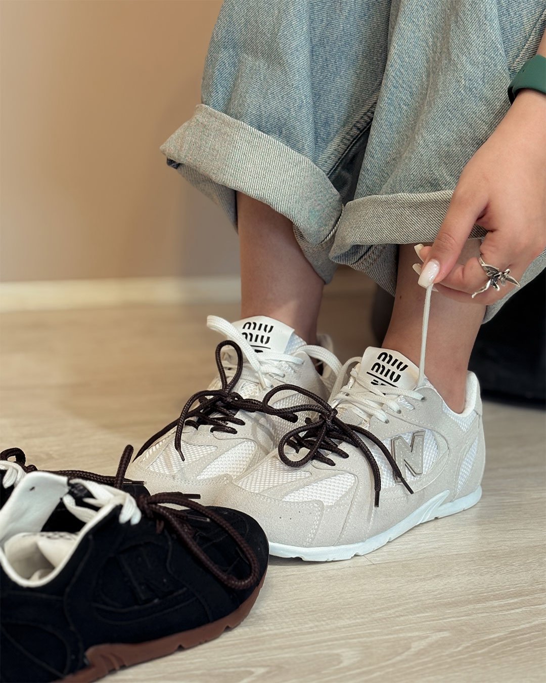 کتونی میومیو نیوبالانس