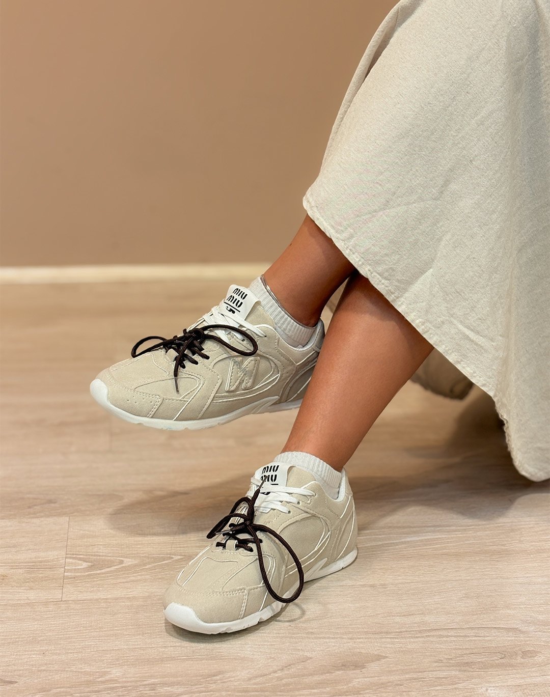 کتونی میومیو کراکس