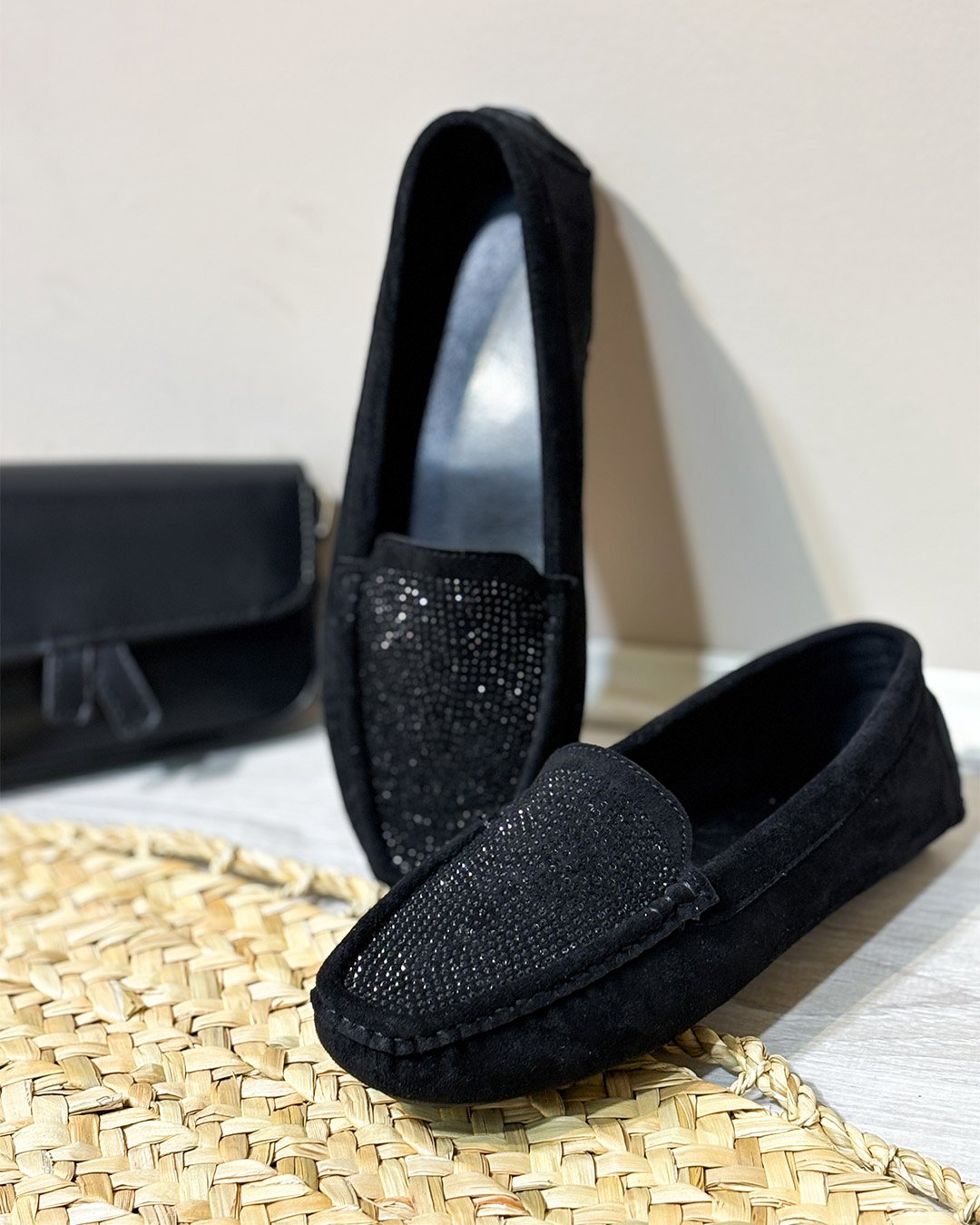 الینا نگینی