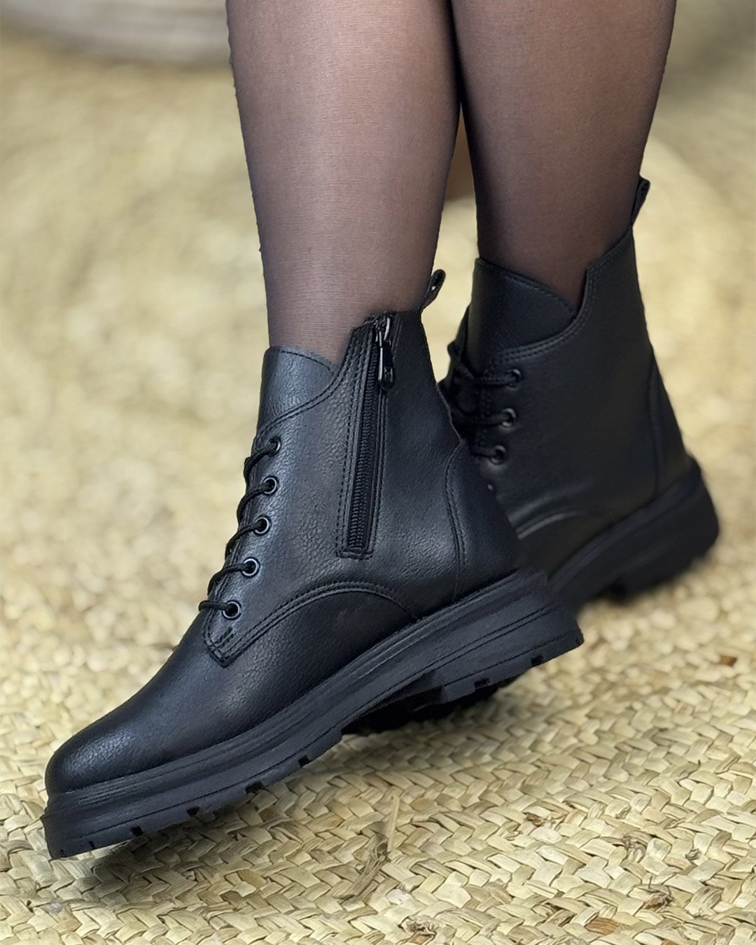 نیم بوت منحنی