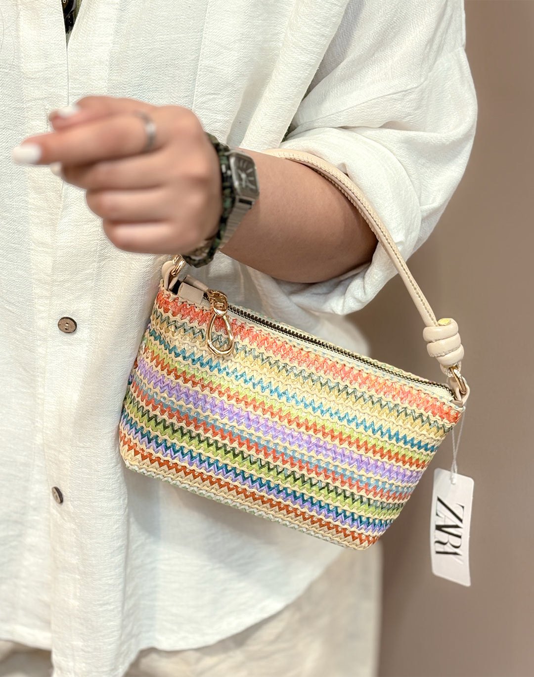 117546 زارا رنگین کمانی