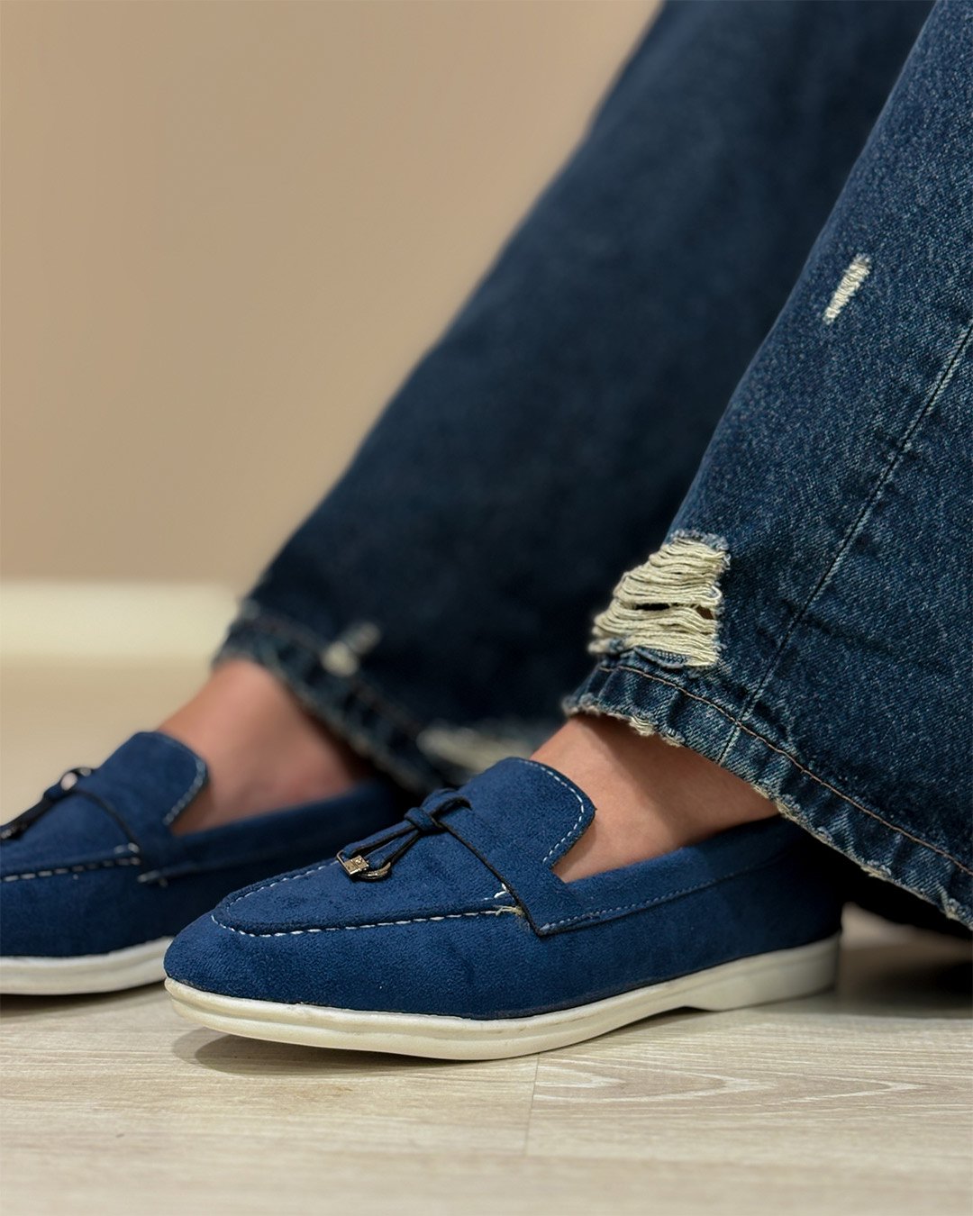 کالج منگوله سوییت