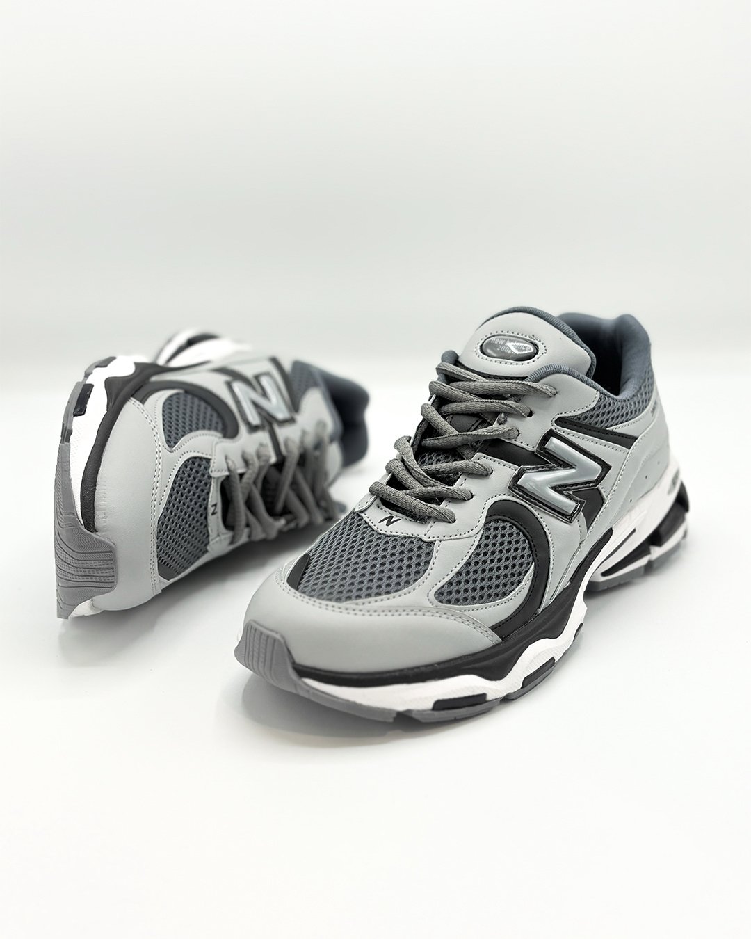 نیوبالانس 2002 R