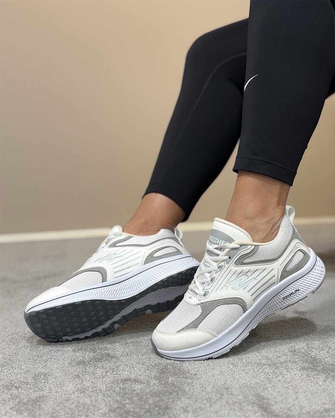 اسکیچرز گوران 246