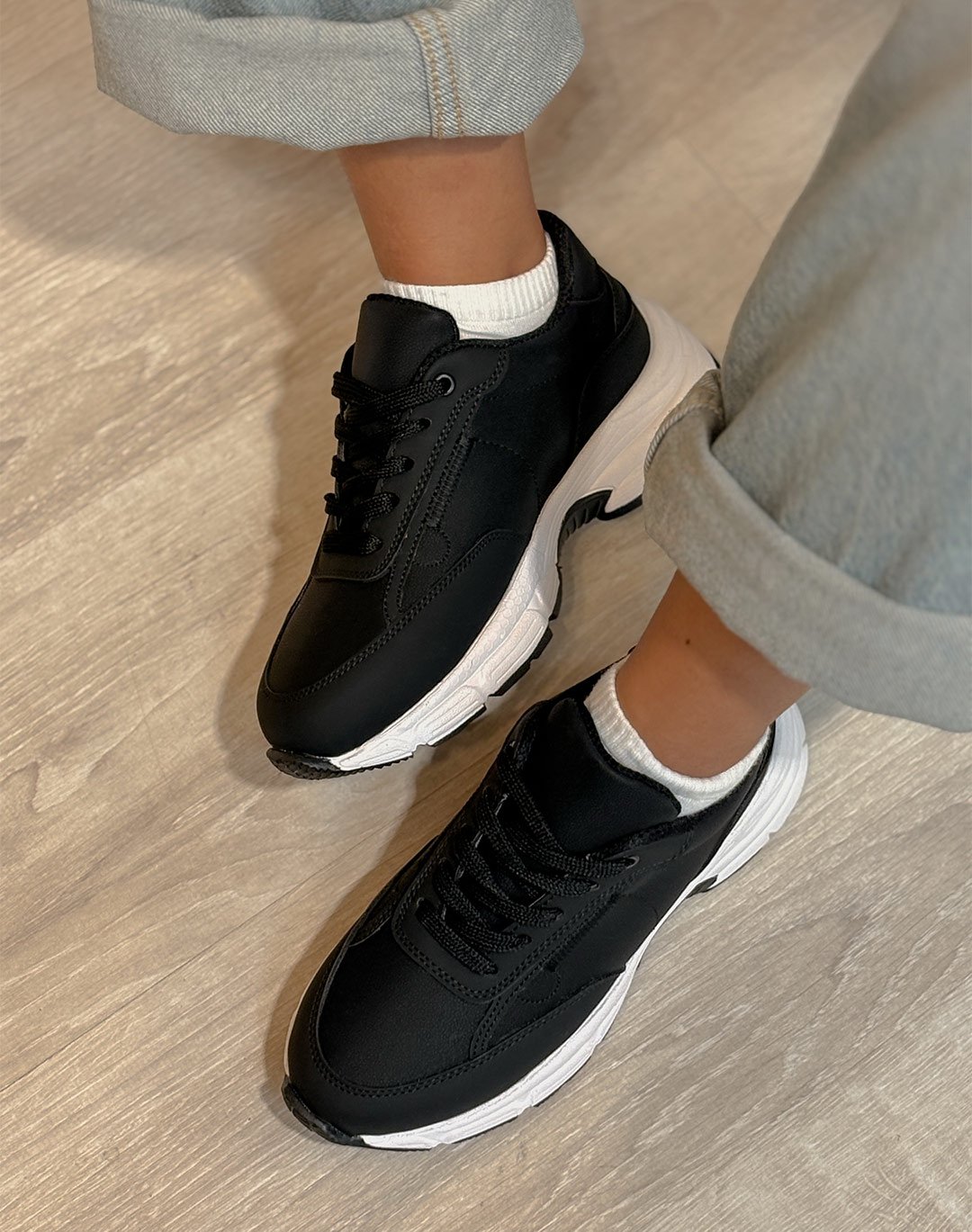 کتونی زیگزال