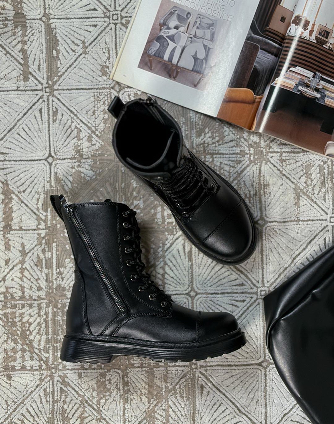 نیم بوت برت زیپ کج