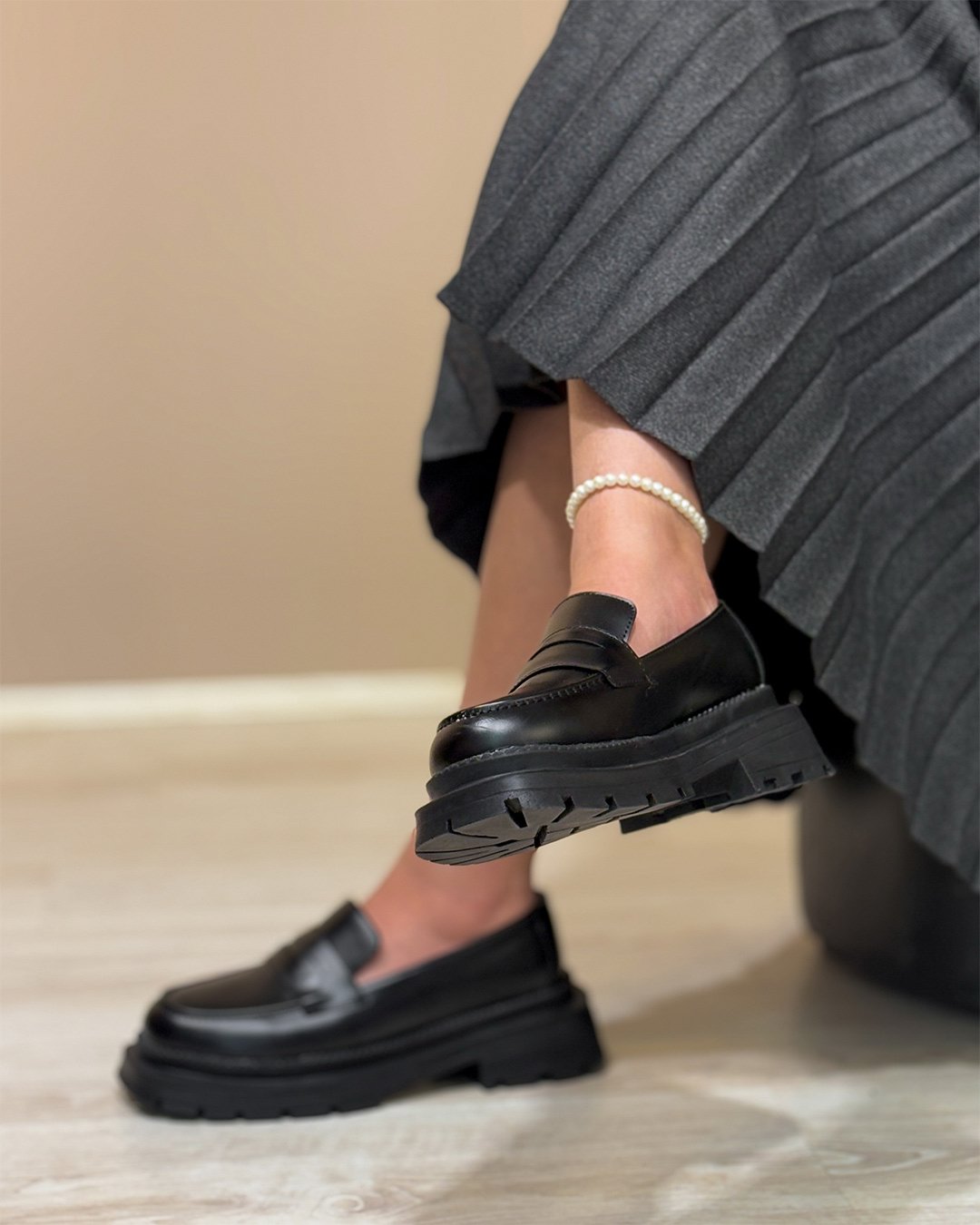 لوفر لژدار لبخند